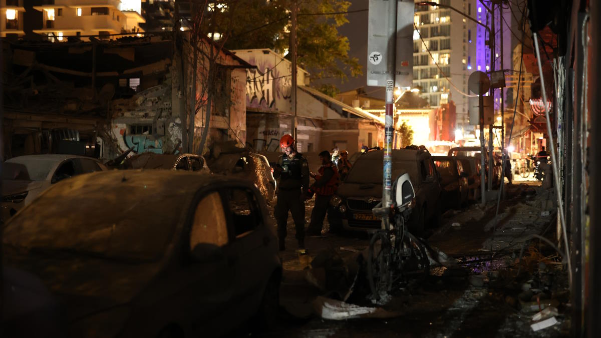 Последствия ракетного удара по Израилю со стороны сектора Газа