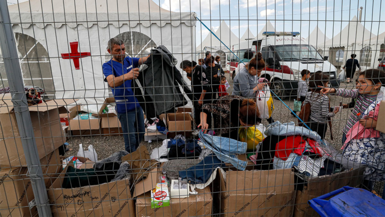 Россотрудничество передало 1 тонну гумпомощи переселенцам из Нагорного Карабаха