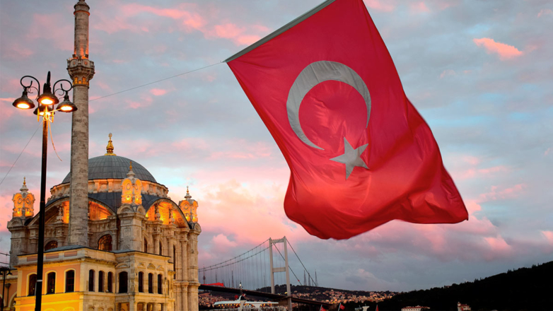 РИА Новости: некоторые банки Турции закрыли счета российских фирм из-за давления США