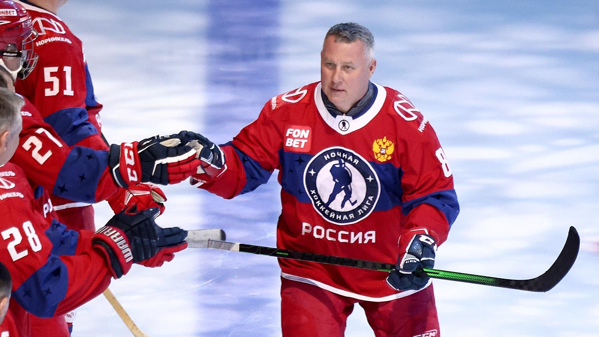 Российский хоккеист Александр Могильный