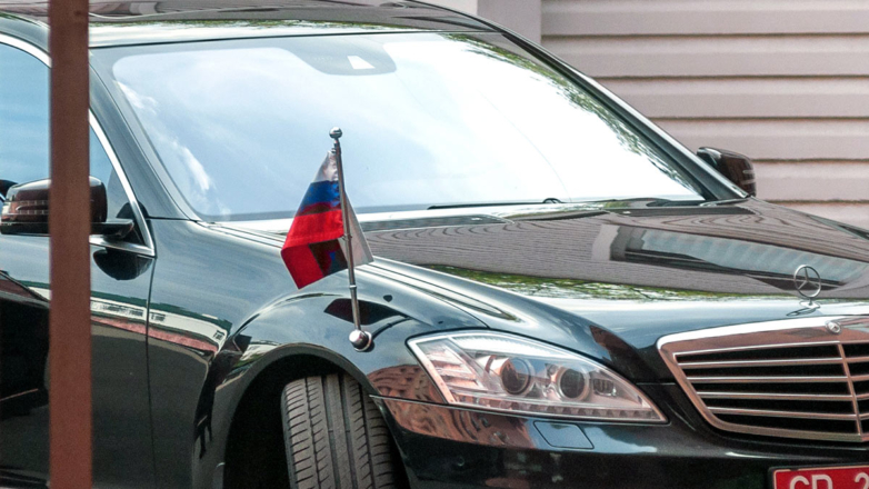 FT: ЕС обсуждает возможные ограничения на передвижение российских дипломатов