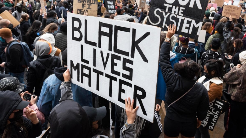 Как и где проходили самые массовые акции протеста в мире