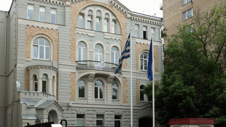 В Греции просят объяснить МИД закрытие генконсульства в Москве
