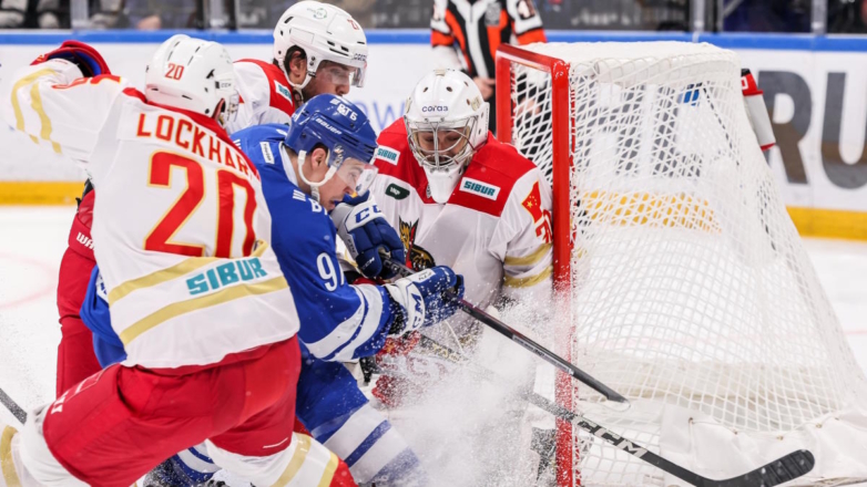"Динамо" разгромно обыграло пекинский "Куньлунь" в КХЛ