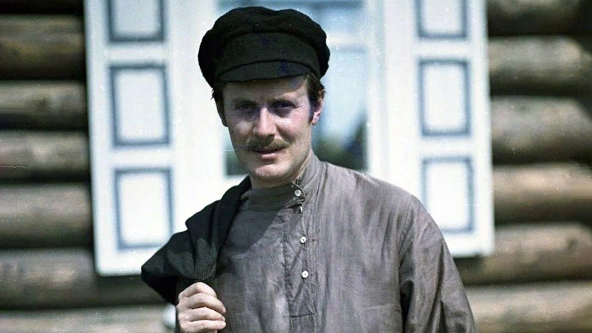 Юрий Соломин