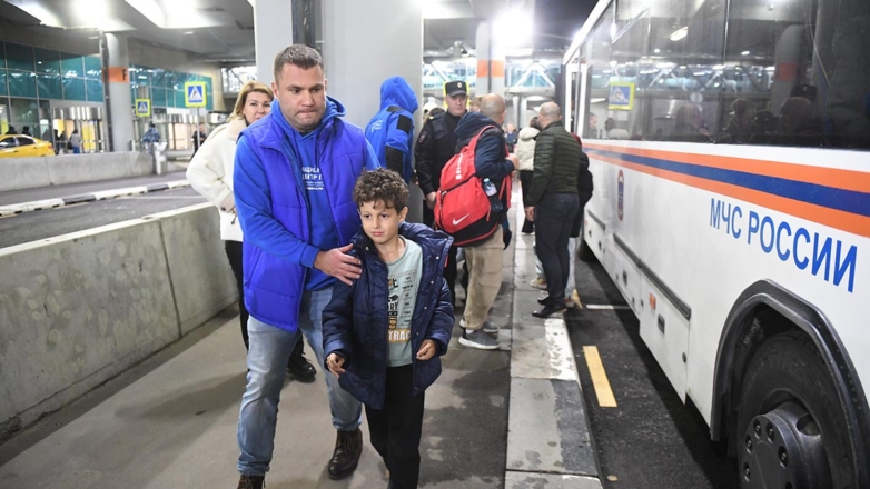 Девять эвакуированных из Газы россиян и членов их семей госпитализировали