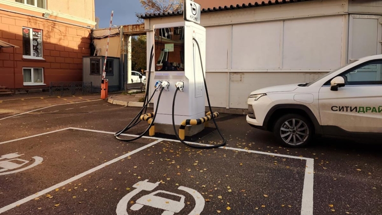 В Санкт-Петербурге открыли первую федеральную зарядную станцию для электромобилей