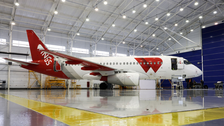 Первый полет SJ-100 с российским двигателем перенесли на начало 2024 года