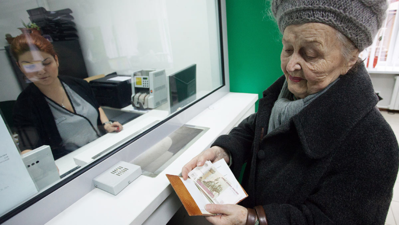 Более чем двум миллионам жителей новых регионов РФ одобрили меры соцподдержки