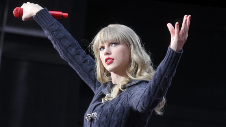 Спасибо, что не фрик: почему певица Тейлор Свифт стала человеком года