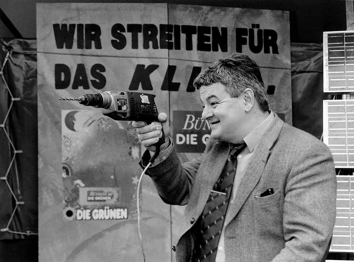 Немецкий политик из Партии зелёных Йошка Фишер