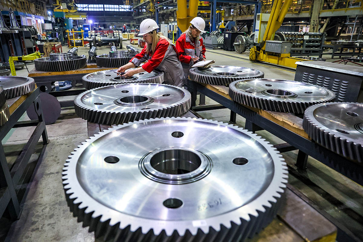 Рынок труда. Завод "Уральские локомотивы".