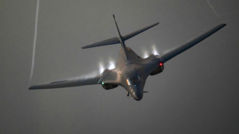 В США разбился стратегический бомбардировщик B-1B Lancer