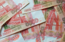 Доля рубля в экспортных расчетах России впервые превысила 50%