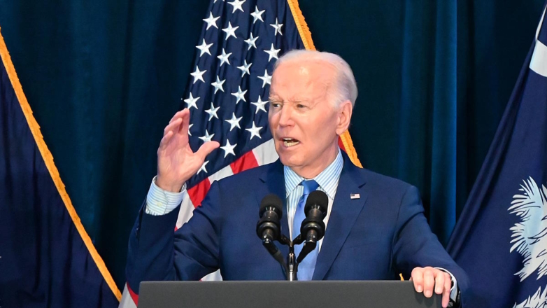 Байден хочет наказать тех, кто притесняет СМИ по всему миру