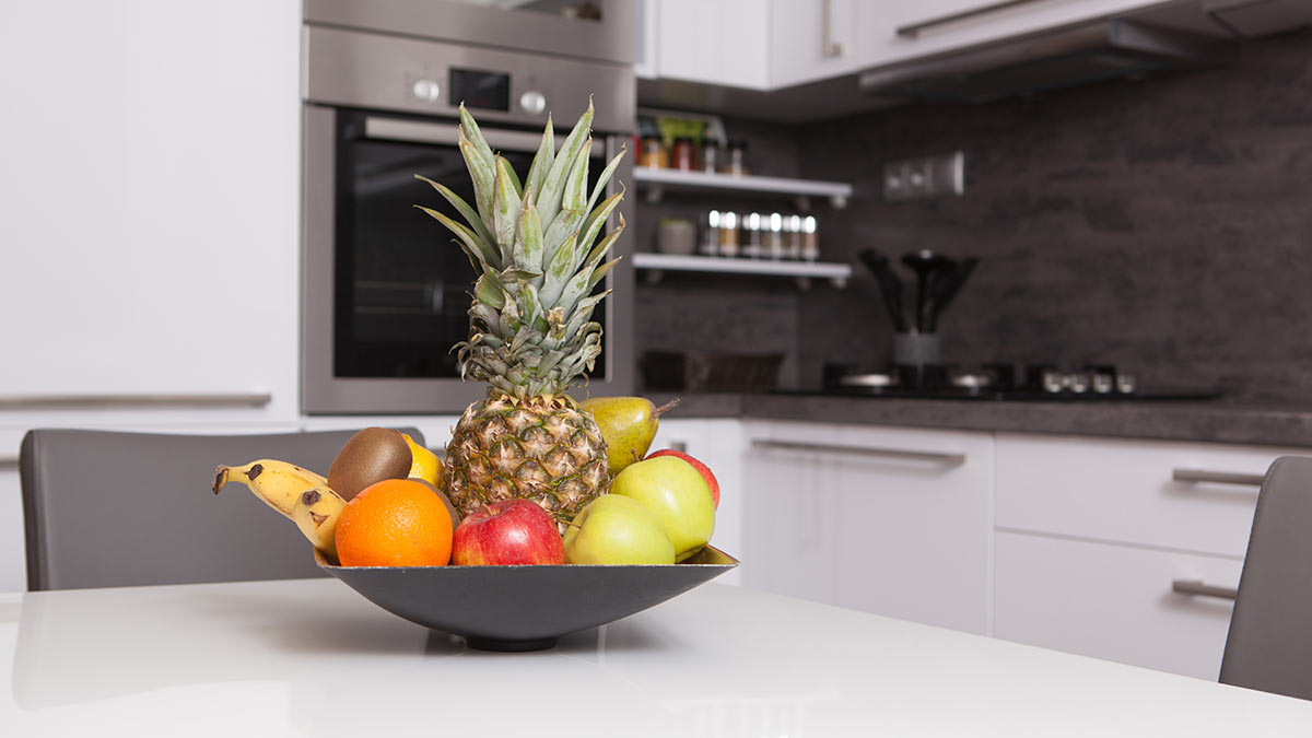 Как украсить квартиру недорого