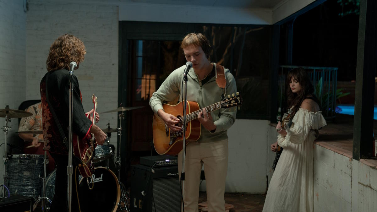 Кадр из фильма "Стальная хватка"