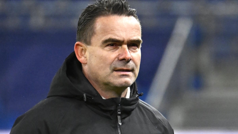 ФИФА отстранила экс-игрока "Барселоны" Овермарса за непристойные фотографии