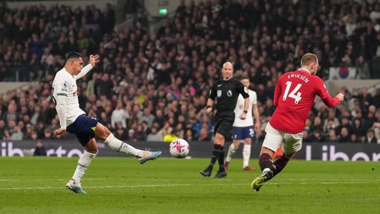 "Манчестер Юнайтед" и "Тоттенхэм" сыграли в результативную ничью