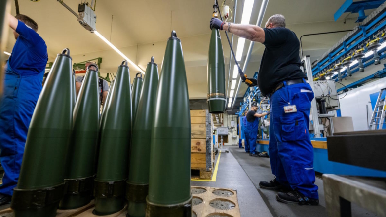 Швеция хочет в 3 раза увеличить выпуск артиллерийских снарядов, особенно поставляемых в ВСУ