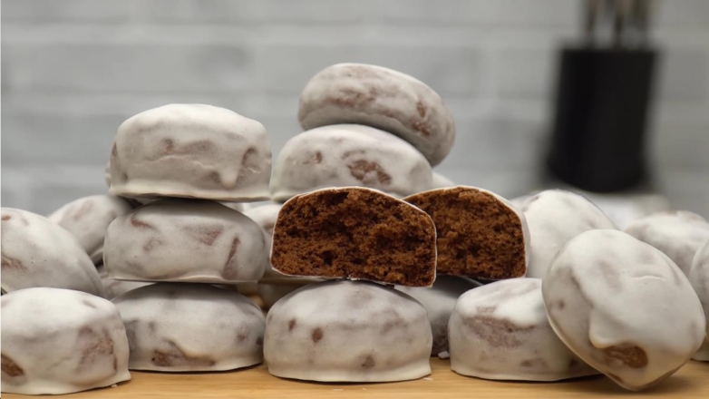 30 минут на кухне: шоколадные пряники в глазури без долгого замеса теста