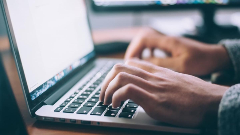 РКН зафиксировал сбой в работе аптек "Столичка", "Неофарм" и клиники "Семейный доктор"