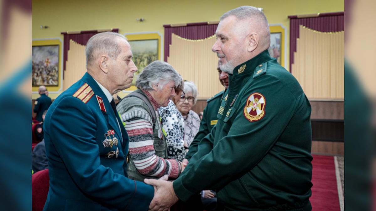 Встреча Росгвардии с защитниками и жителями блокадного Ленинграда