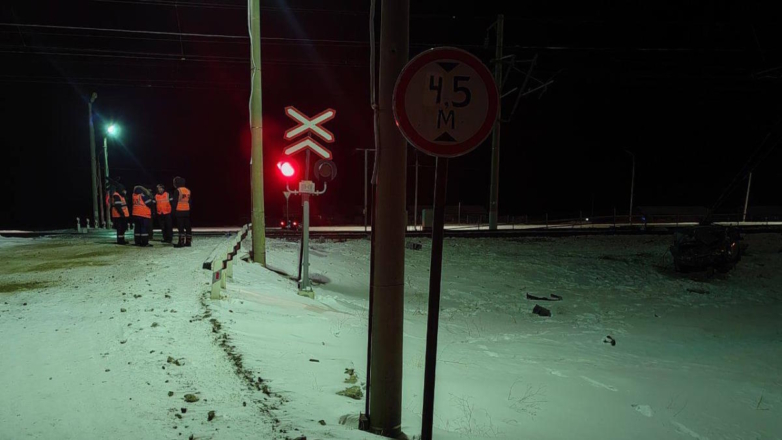 РЖД: на перегоне Алеур-Бушулей сошли с рельсов 14 вагонов грузового поезда