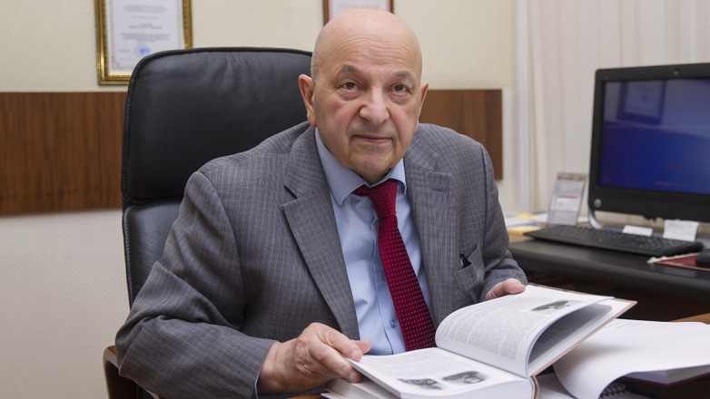 Виктор Тутельян: "Из-за стола нужно вставать голодным"