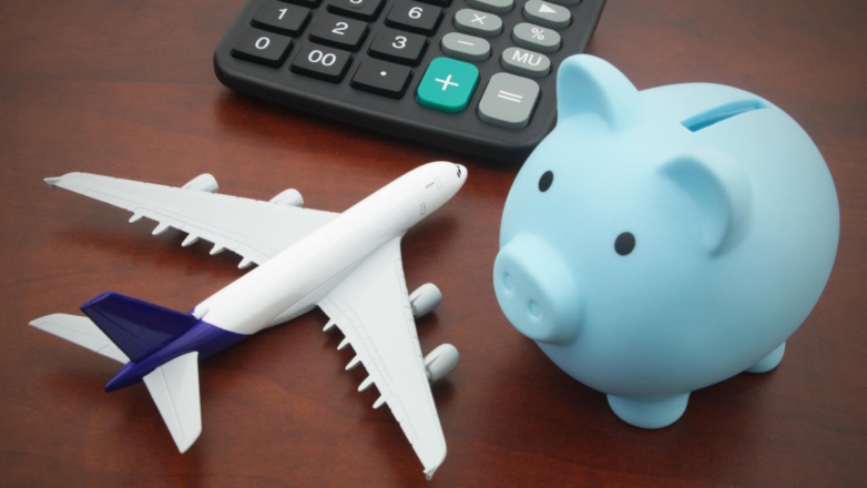 Турагент перечислил способы сэкономить на перелетах