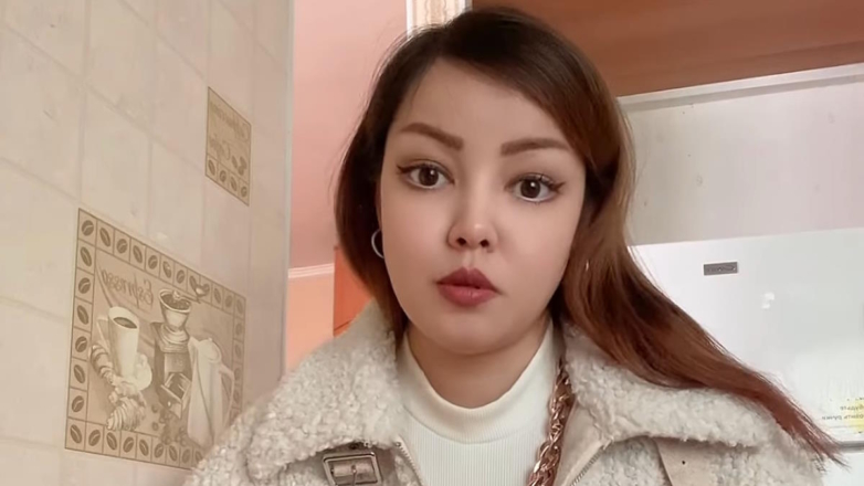 Суд отменил депортацию афганской журналистки Кобры Хассани