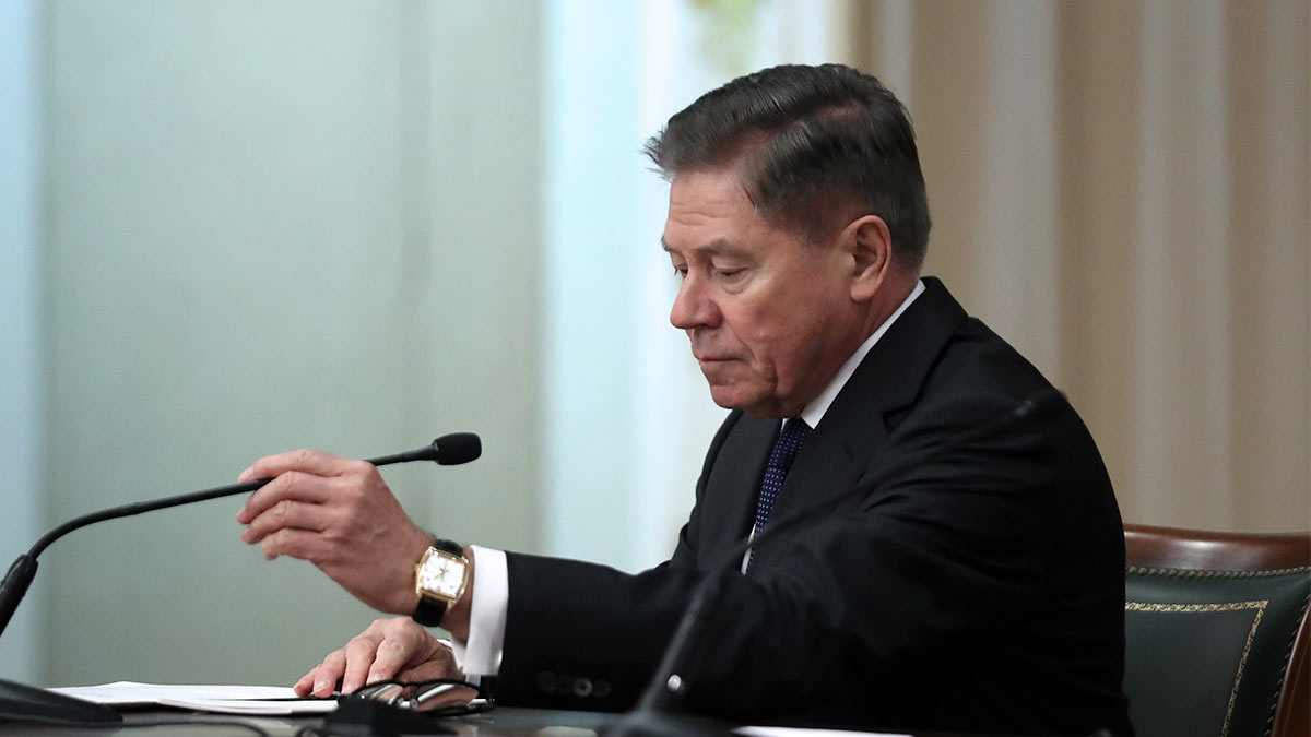 Председатель Верховного суда Российской Федерации Вячеслав Лебедев на торжественном собрании, посвященном 95-летию со дня образования Верховного суда РФ