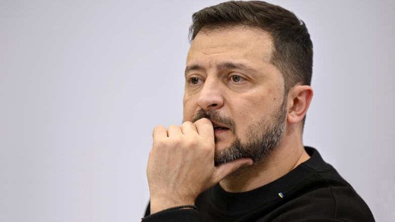 Песков: Запад, очевидно, будет убирать Зеленского