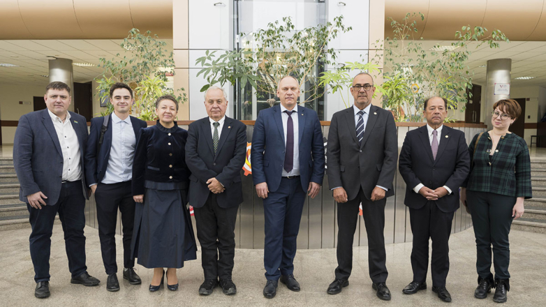 Холодные края  и теплые люди: достижения уральской промышленности  и науки оценили гости из далекого Чили