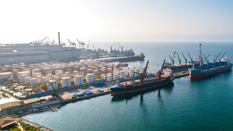 Reuters: турецкий терминал в провинции Хатай прекращает прием всех нефтепродуктов из России