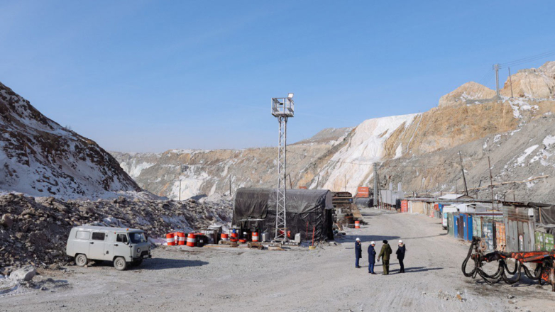 МЧС опровергло сообщения о "перестуках" из-под завалов на руднике "Пионер"