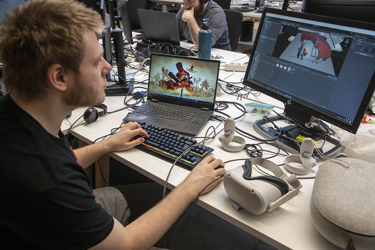 Разработчик игр