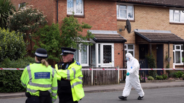 Вооруженный самурайским мечом мужчина напал на прохожих в Лондоне