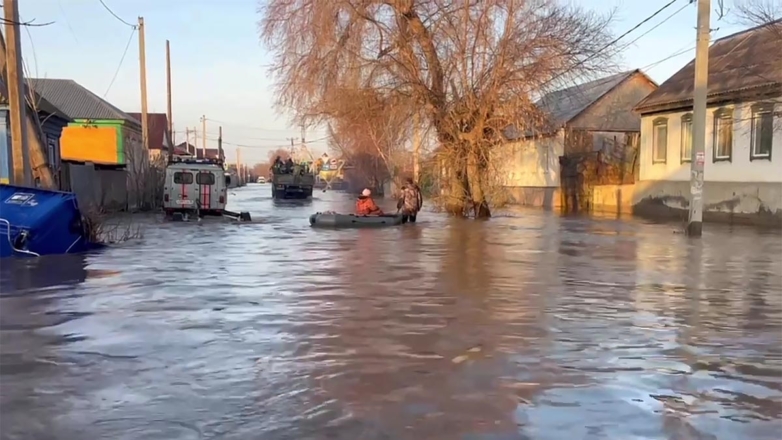 Ученый заявил, что серьезные последствия паводка на Урале вызваны обилием снега