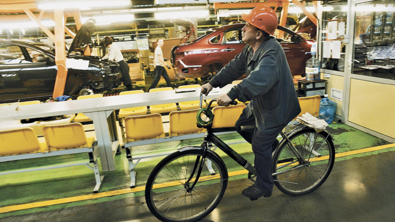 Гонка по вертикали: как увеличение МРОТ отразится на зарплатах и производительности труда