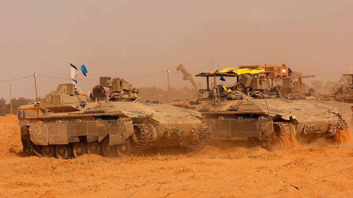 Израильские войска возле границы с сектором Газа на юге Израиля