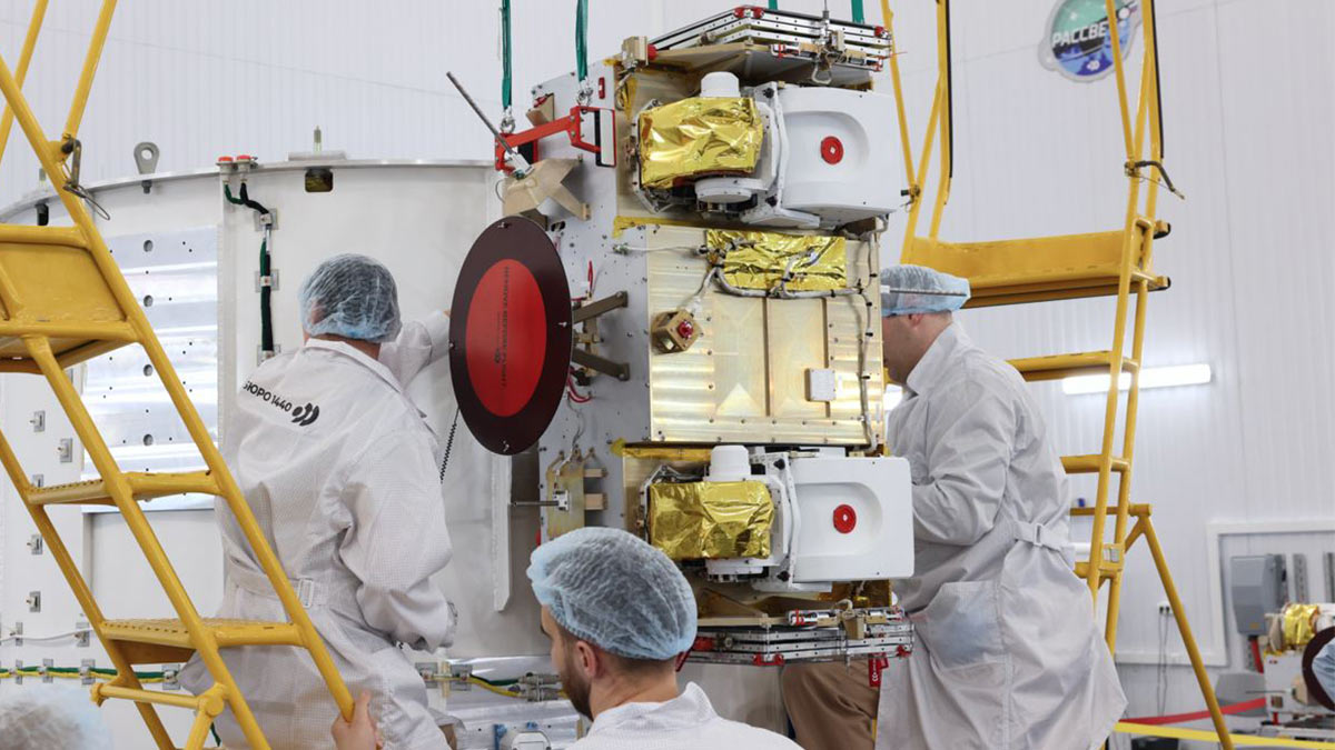 Подготовка космических аппаратов