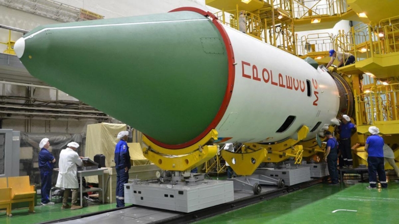 Ракета для запуска корабля "Прогресс МС-27" к МКС собрана на Байконуре