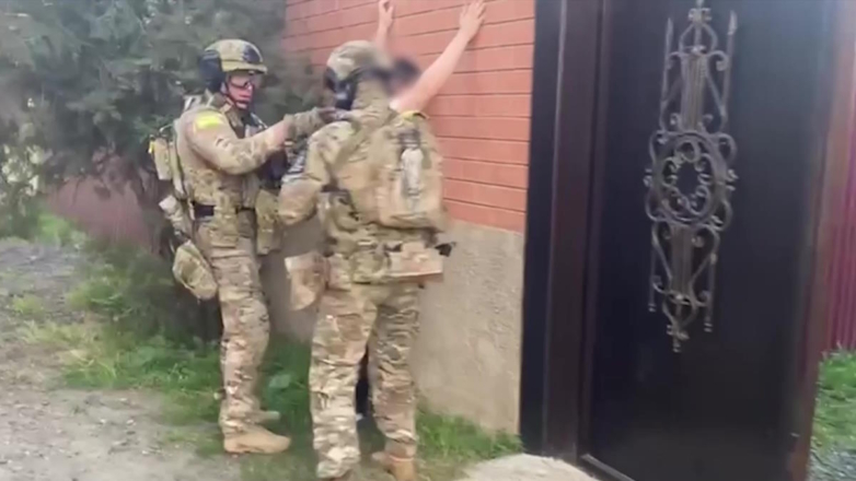 ФСБ выявила хищение 1 млрд рублей соцвыплат по фальшивым документам из ЕС