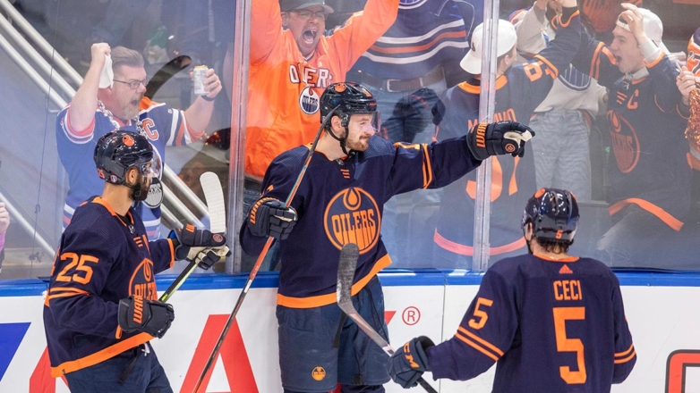 "Эдмонтон" разгромил "Флориду" в четвертом матче финала Кубка Стэнли