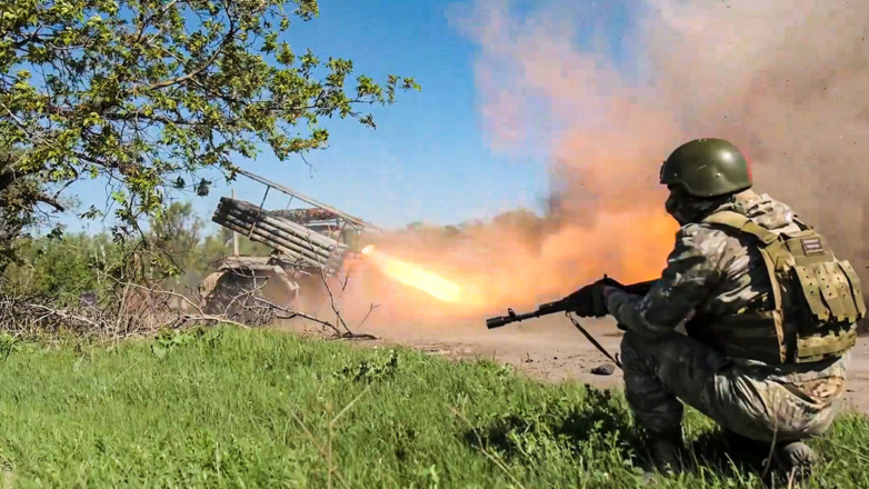 ВС РФ взяли под контроль Артёмово и железнодорожную станцию Выемка в ДНР