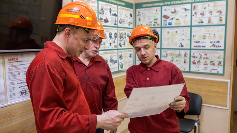 Предупредить и уберечь: как на уральских горно-металлургических предприятиях внедряют новые формы контроля за охраной труда