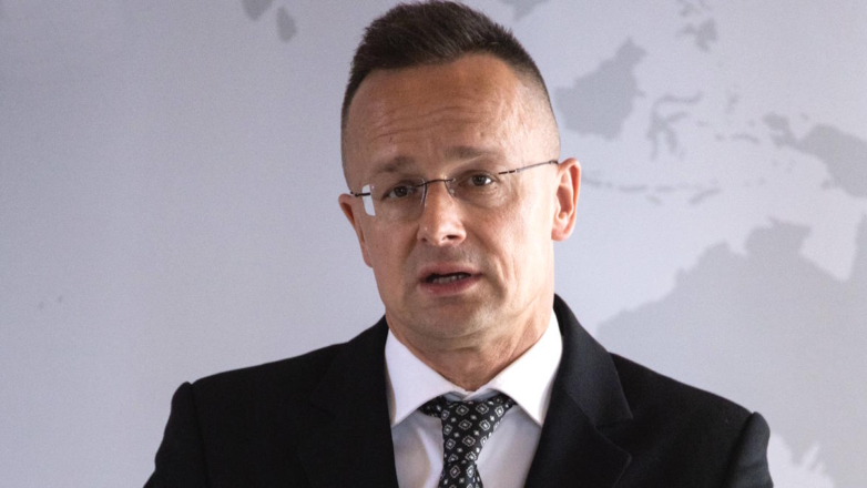 Сийярто заявил, что диалог России и США должен привести к возобновлению процесса разоружения