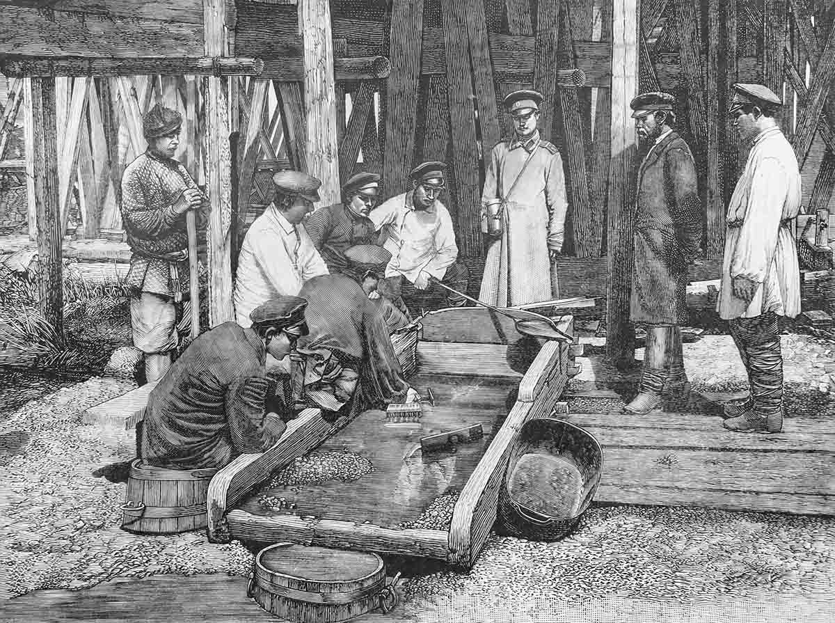 Промывка золота после его добычи. Сибирь, 1850 год
