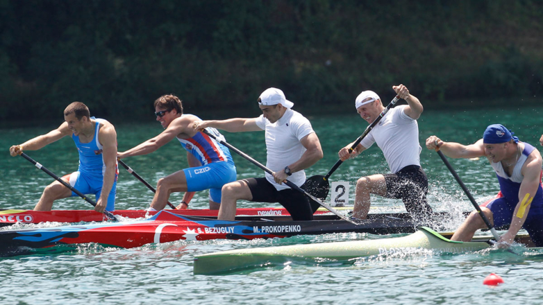 Российские каноисты Петров и Коровашков с олимпийским рекордом вышли в полуфинал Олимпиады